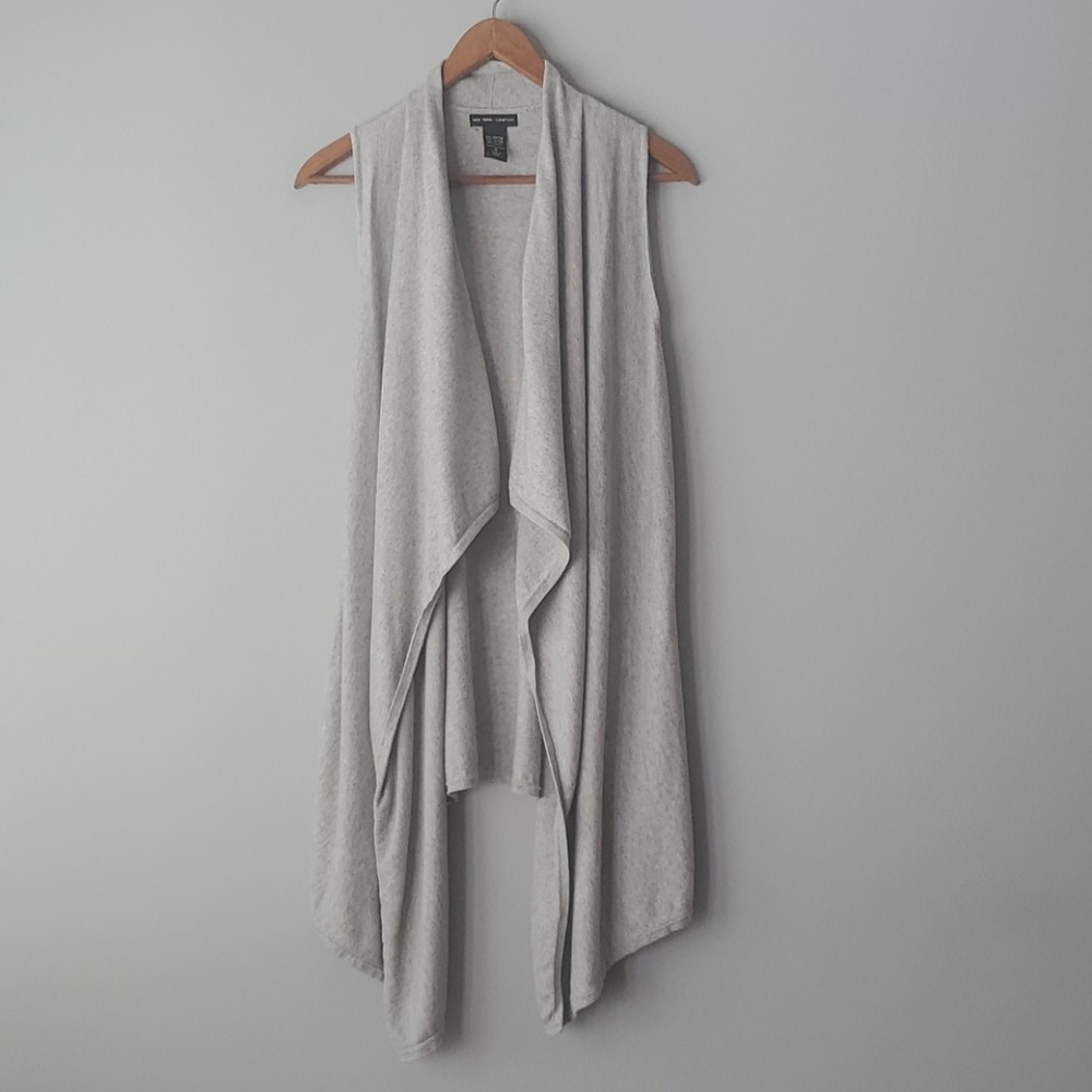 New York & Co Gray Sleeveless Cardigan Sweater
